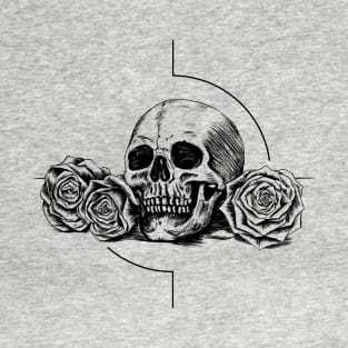 Vanitas - Skull With Roses T-Shirt
